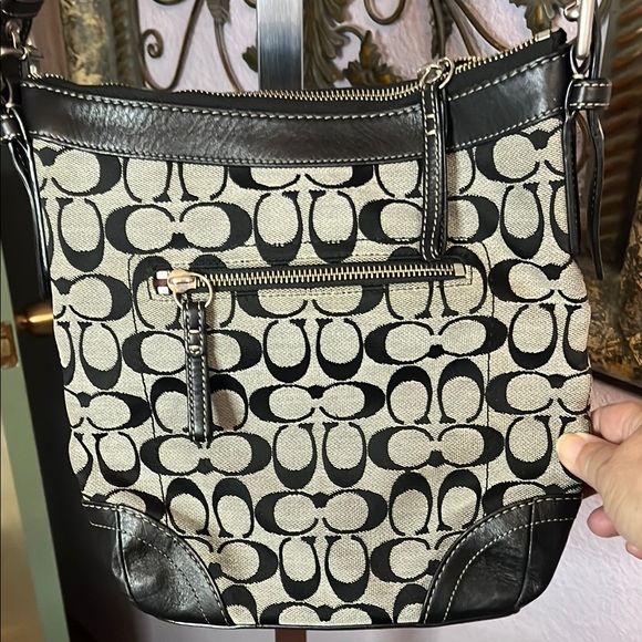 NIB Coach Crossbody Bag - Classic Black and gray print - adjustable strap. - Picture 3 of 15